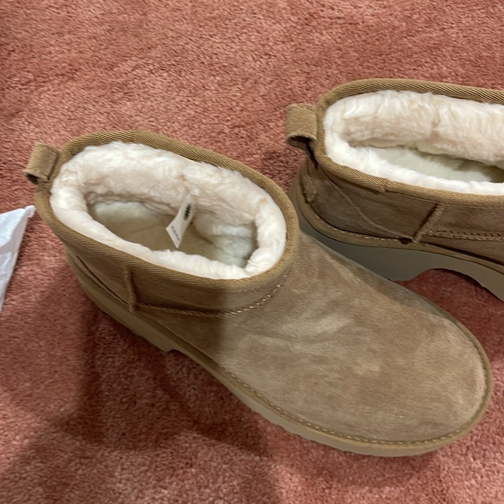 UGG Chestnut Suede Platform Ankle Boots - Picture 13 of 13